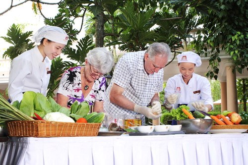 Phát huy giá trị ẩm thực Huế để thúc đẩy du lịch - Anh 1