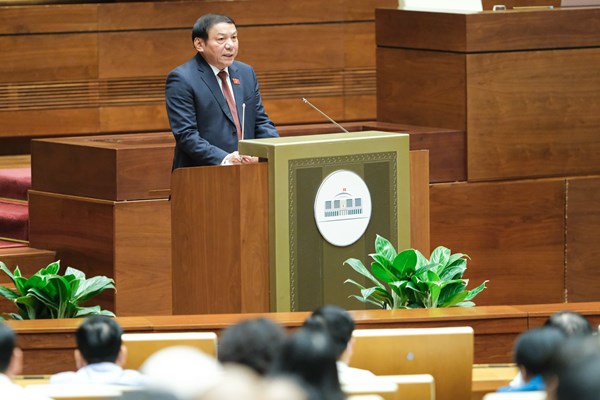 Sửa đổi Luật để tăng cường các biện pháp bảo vệ quyền con người - Anh 1