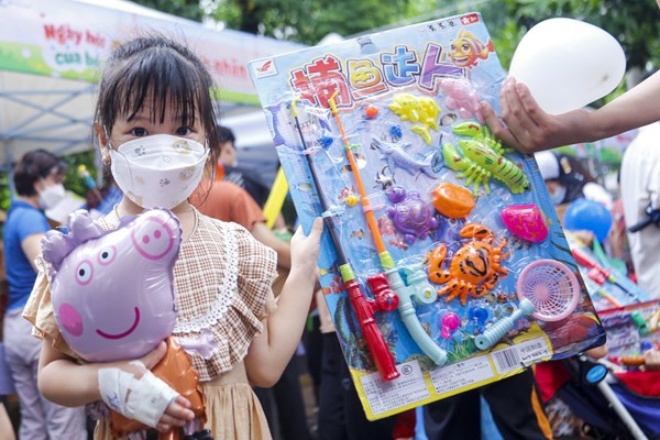 “Ngày Hội của bé 2022” – Mang niềm vui đến với các bệnh nhi - Anh 2