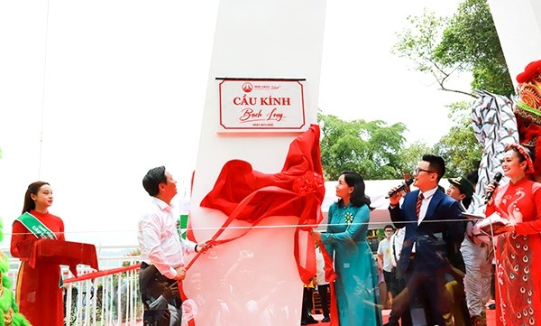 Khánh thành cầu kính đi bộ dài nhất thế giới ở Mộc Châu - Anh 2