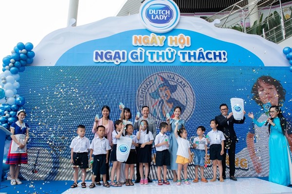 Khám phá Ngày hội “Ngại gì thử thách” với loạt hoạt động thể chất – Mở màn Ngãy Sữa Thế giới - Anh 7