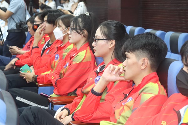 Đà Nẵng: Khen thưởng HLV, VĐV đạt thành tích xuất sắc tại SEA Games 31 - Anh 1