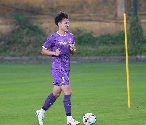 Trung vệ Quế Ngọc Hải tự tin trước trận giao hữu với Afghanistan - Anh 2