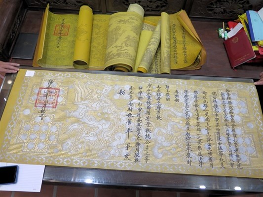 Sự im lặng với sắc phong ngụy tạo! - Anh 1