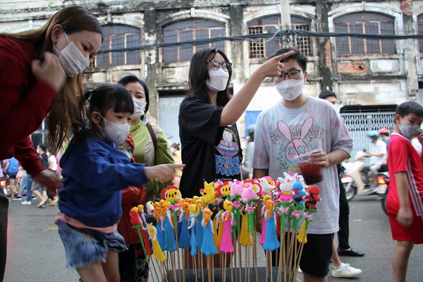 Đông đảo người dân đến với Tuần lễ trái cây “Trên bến, dưới thuyền” - Anh 6