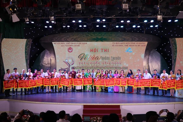 Khai mạc Hội thi Múa không chuyên toàn quốc năm 2022 - Anh 1