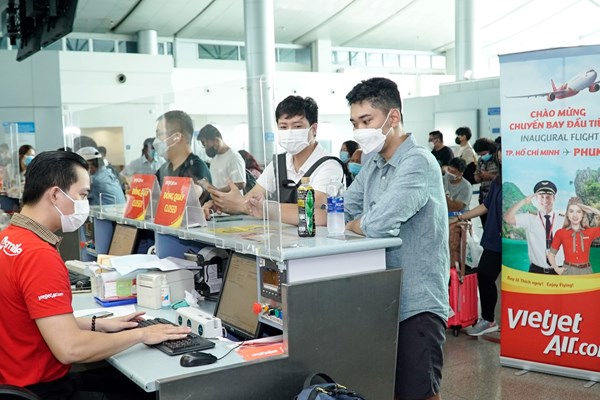 Từ TP.HCM đến với biển Phuket Thái Lan dễ dàng cùng Vietjet - Anh 1