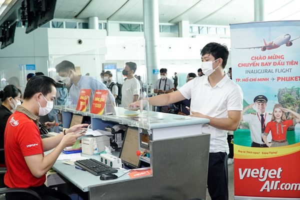 Từ TP.HCM đến với biển Phuket Thái Lan dễ dàng cùng Vietjet - Anh 2