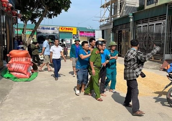 Người dân tham gia bắt giữ  Triệu Quân Sự được tặng bằng khen - Anh 1