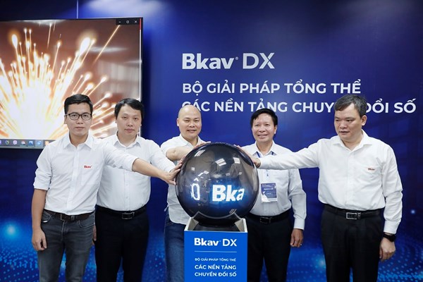 Chính thức ra mắt Bộ giải pháp tổng thể các nền tảng chuyển đổi số Bkav DX - Anh 1