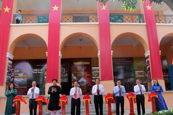 Khai mạc triển lãm “Về nơi lưu dấu chân Người
