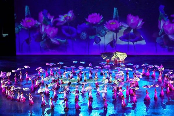 Tỏa sáng tinh thần SEA Games 31 (Bài 3): Để văn hóa Việt Nam bay cao, bay xa - Anh 1