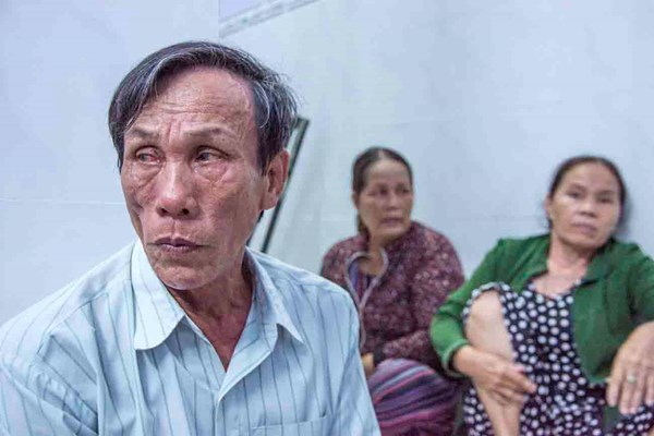 Bốn phút sinh tử trong 