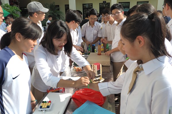 Môn Lịch sử sẽ phải điều chỉnh chương trình? - Anh 1