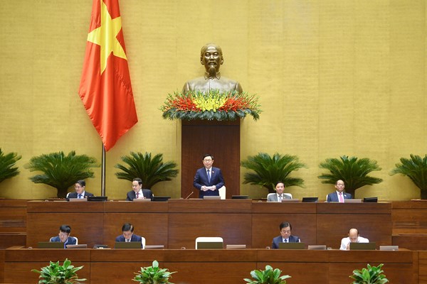 Cần sớm đưa sách giáo khoa là loại hàng hóa đặc biệt được thẩm định giá - Anh 1