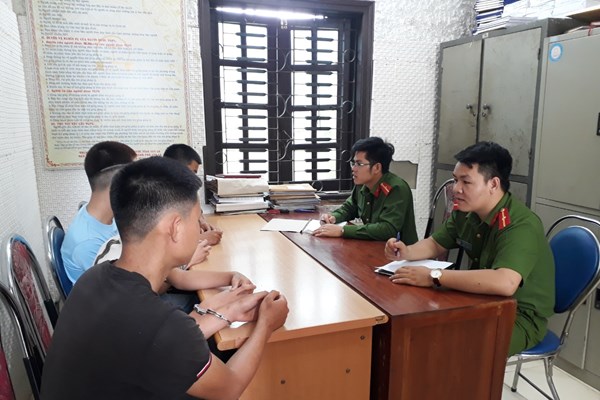 Sơn La: Bắt giữ hàng loạt đối tượng tàng trữ, mua bán trái phép chất ma túy - Anh 1