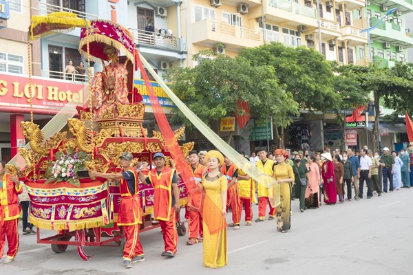 Đặc sắc Lễ hội bánh chưng, bánh giầy ở vùng biển Sầm Sơn - Anh 1