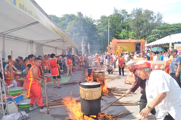 Đặc sắc Lễ hội bánh chưng, bánh giầy ở vùng biển Sầm Sơn - Anh 3