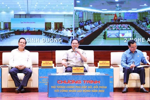 Thủ tướng đối thoại với hơn 4.500 công nhân, người lao động trên cả nước - Anh 2