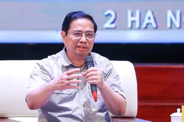 Thủ tướng đối thoại với hơn 4.500 công nhân, người lao động trên cả nước - Anh 1