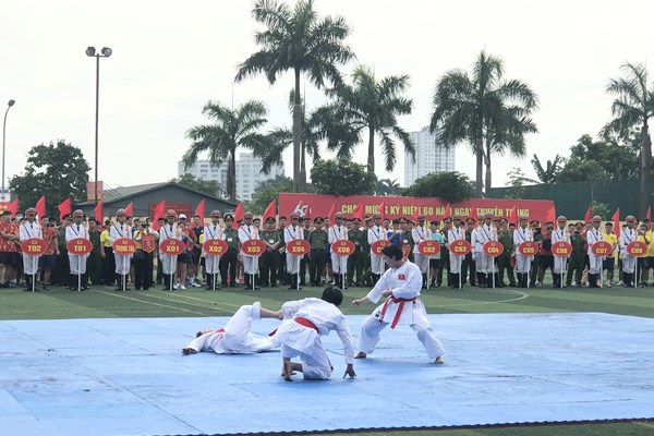 Hơn 1.000 cán bộ, chiến sĩ tham dự Hội thao kỷ niệm 60 năm Ngày truyền thống lực lượng Cảnh sát nhân dân - Anh 3