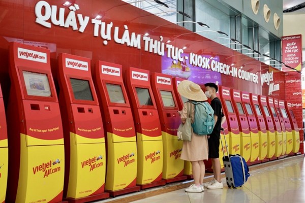 MOVI và Vietjet giành giải sản phẩm fintech tốt nhất trong năm của Global Economics Times Anh quốc - Anh 2