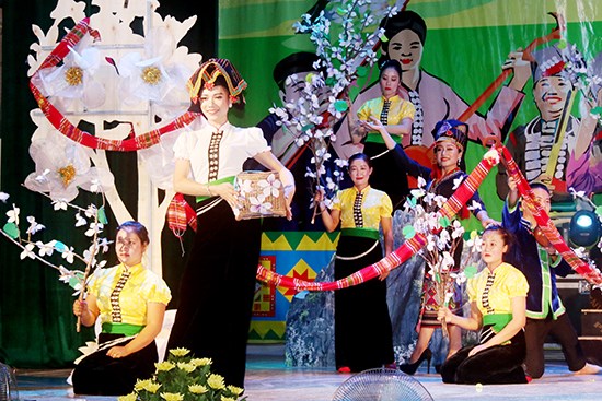 7 tỉnh tham gia Ngày hội VHTTDL các dân tộc vùng Tây Bắc lần thứ XV - Anh 2