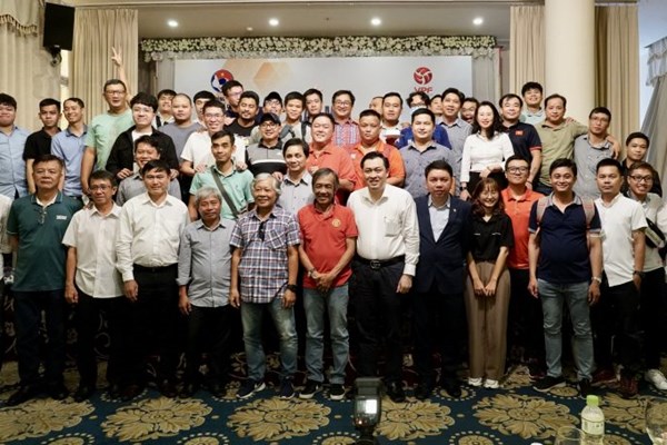 VFF, VPF gặp mặt báo chí nhân ngày 21.6 - Anh 2