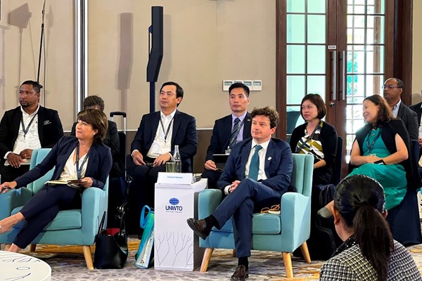 Việt Nam mong muốn đóng góp vào sự phát triển bền vững của du lịch thế giới - Anh 3