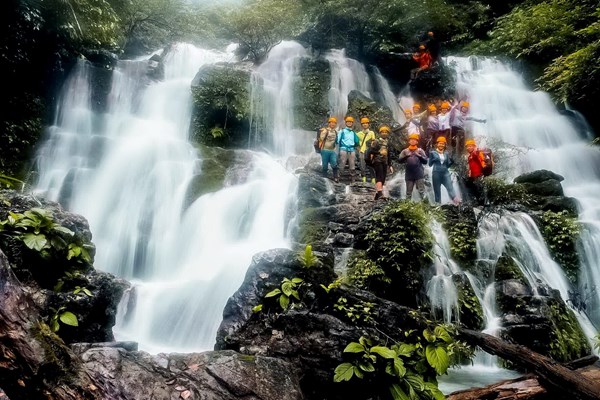 Du lịch đối mặt với khủng hoảng: Để ổn định và phục hồi bền vững - Anh 1
