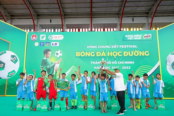 Bế mạc Festival Bóng đá học đường TP.HCM năm học 2021-2022 - Anh 4