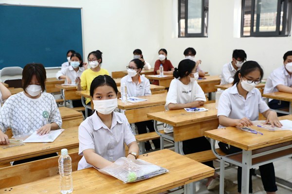 Thi sinh Ha Noi bat dau buoc vao ky thi lop 10 - Anh 16
