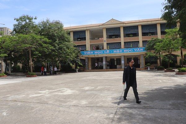 Đề thi môn Ngữ văn vừa sức, có tính phân loại - Anh 13