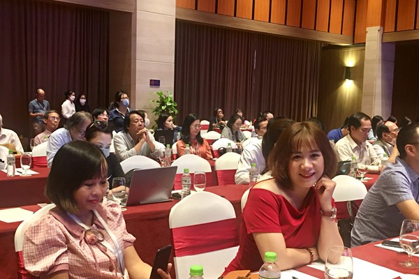 Bộ VHTTDL sẽ đồng hành cùng Hội Nhà văn và những cây bút trẻ để gặt hái thành quả xứng đáng trên “cánh đồng chữ nghĩa” - Anh 5