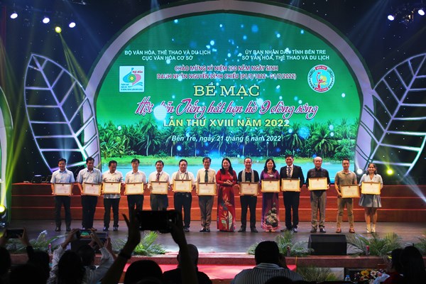 Bế mạc Hội diễn Tiếng hát hẹn hò 9 dòng sông - Anh 2