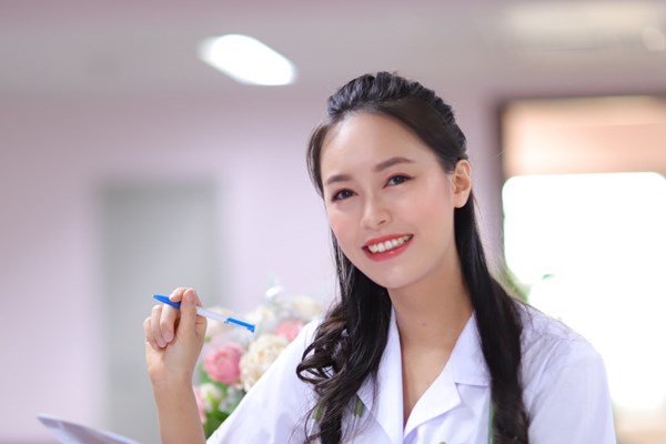 29 thí sinh dự Hội thi Phụ nữ ngành Y duyên dáng, chuyên nghiệp, tận tâm - Anh 2