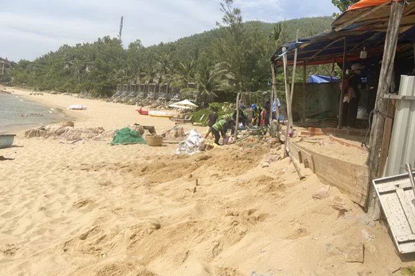 Hồi âm bài “Tình trạng lấn chiếm không gian biển Bãi Xép (Bình Định): Bãi biển đã thông thoáng, sạch đẹp - Anh 1