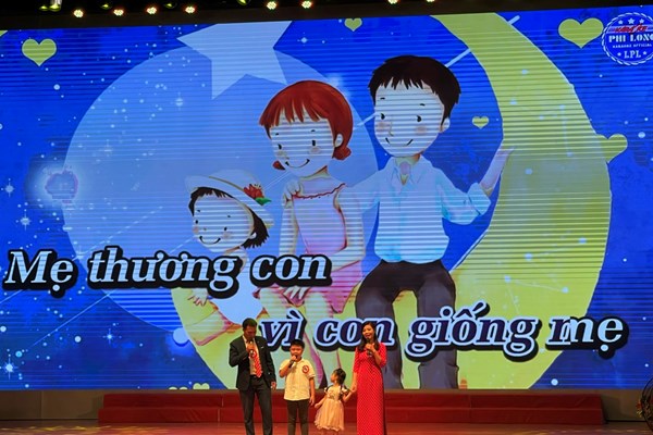 Hội thi “Gia đình hạnh phúc” - Anh 3