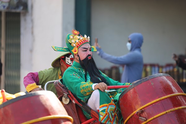 Lần đầu tiên quảng diễn và rước mặt nạ tuồng tại Festival Huế - Anh 4
