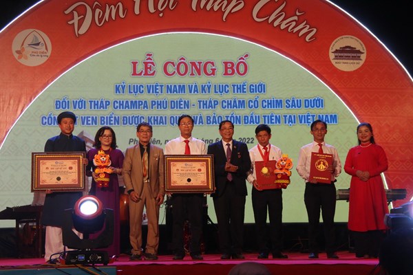 Di tích kiến trúc nghệ thuật quốc gia tháp Chăm Phú Diên (Phú Diên, Phú Vang, Thừa Thiên Huế): Vì sao được nhận cùng lúc hai kỷ lục Việt Nam và thế giới? - Anh 1