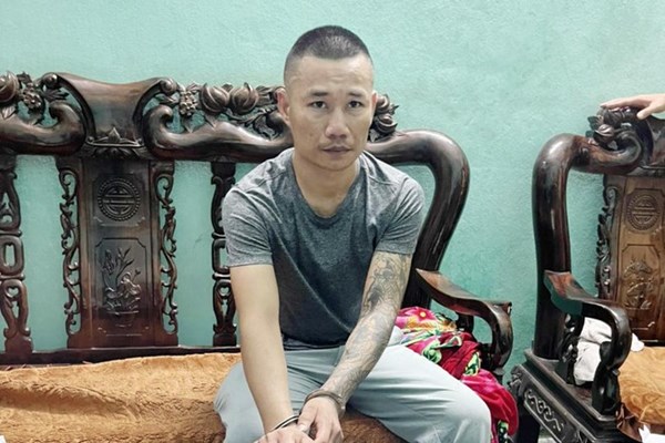 Bắt giữ đối tượng buôn bán, cất giấu gần 6.000 viên ma tuý - Anh 1