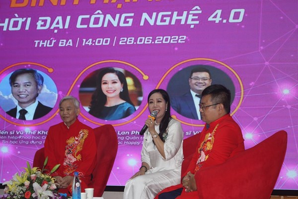 "Gia đình hạnh phúc thời đại công nghệ 4.0": Hạnh phúc nằm ở ngay trong trái tim mỗi chúng ta - ảnh 2