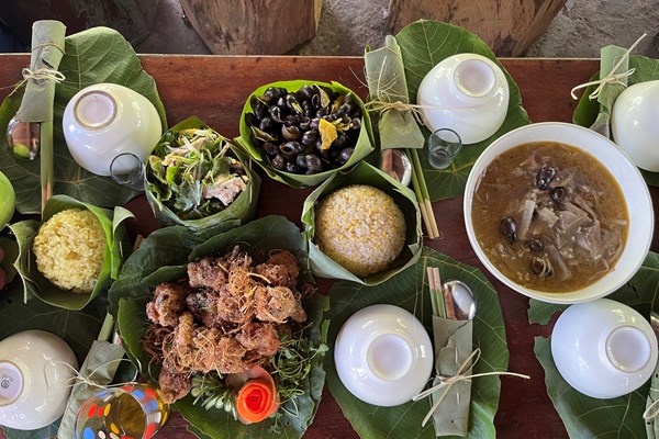Độc đáo mâm cơm 