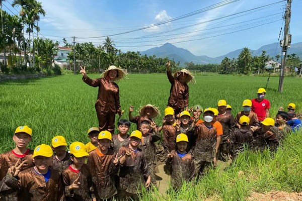 Quảng Ngãi: Nhiều trải nghiệm bổ ích dành cho trẻ dịp hè - Anh 3