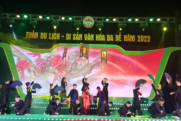 Trên 234.000 lượt khách du lịch đến với Bắc Kạn - Anh 1