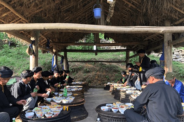 Len Y Ty trai nghiem le hoi Kho Gia Gia doc dao cua nguoi Ha Nhi - Anh 1