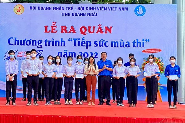 Quảng Ngãi: Ra quân 