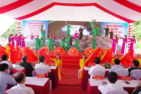 Tưởng niệm 50 năm Ngày hy sinh của 13 cán bộ, chiến sĩ Trạm thông tin A69 - Anh 6