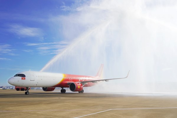 Tưng bừng bay thẳng Hà Nội đến Fukuoka và Nagoya dễ dàng cùng Vietjet - Anh 1