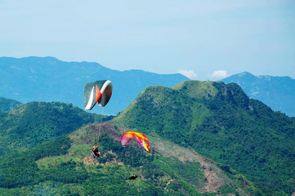 Xây dựng Lễ hội dù lượn Nha Trang thành sản phẩm du lịch thu hút du khách - Anh 3